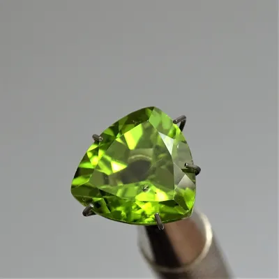 Olivín - Peridot 5,27ct Afganistán