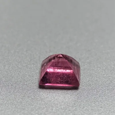 Turmalín 1,49 ct, Afrika