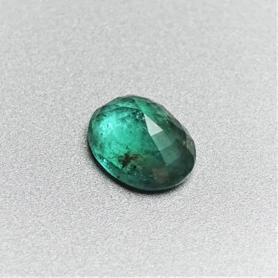 Smaragd přírodní broušený 1,76 ct, Zambie