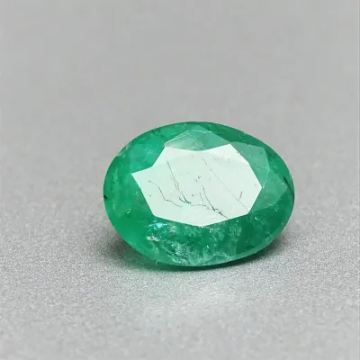 Smaragd přírodní broušený 3,67 ct, Zambie