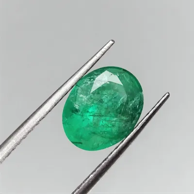 Smaragd přírodní broušený 3,67 ct, Zambie