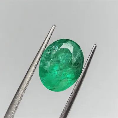 Smaragd přírodní broušený 3,67 ct, Zambie