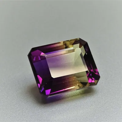 Ametrín broušený 53,94 ct, Bolívie