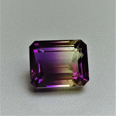 Ametrín broušený 53,94 ct, Bolívie