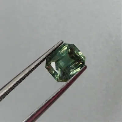 Alexandrit - 2,33 ct Srí Lanka CGL certifikát člen asociace GIA