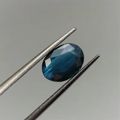 Alexandrit top kvalita - 2,13 ct Rusko Ural CGL (Ceylon Gem Lab) member of the GIA certificate Alexandrit top kvalita - 2,13 ct Rusko Ural CGL (Ceylon Gem Lab) member of the GIA certificate