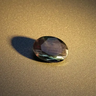 Alexandrit top kvalita - 2,13 ct Rusko Ural CGL (Ceylon Gem Lab) member of the GIA certificate Alexandrit top kvalita - 2,13 ct Rusko Ural CGL (Ceylon Gem Lab) member of the GIA certificate