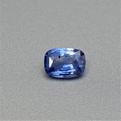 Safír modrý 1,84 ct Srí Lanka CGL (Ceylon Gem Lab) member of the GIA certificate