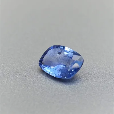 Safír modrý 1,84 ct Srí Lanka CGL (Ceylon Gem Lab) member of the GIA certificate