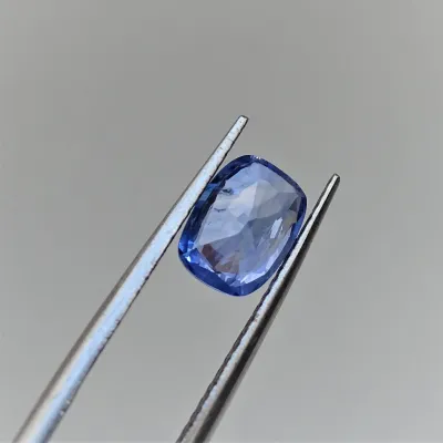 Safír modrý 1,84 ct Srí Lanka CGL (Ceylon Gem Lab) member of the GIA certificate