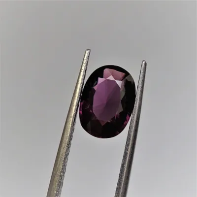 Spinel - 2,85 ct, Srí Lanka, certifikát CGL (Ceylon Gem Lab) člen asociace GIA