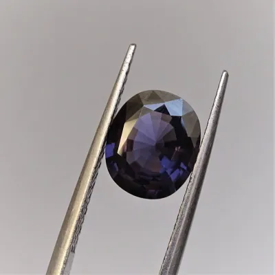 Spinel - 3,44 ct, Srí Lanka, certifikát CGL (Ceylon Gem Lab) člen asociace GIA