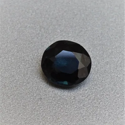 Spinel - 1,51 ct, Srí Lanka, certifikát CGL (Ceylon Gem Lab) člen asociace GIA