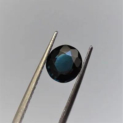 Spinel - 1,51 ct, Srí Lanka, certifikát CGL (Ceylon Gem Lab) člen asociace GIA