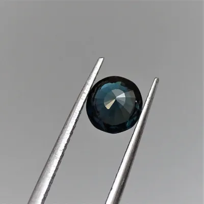 Spinel - 1,51 ct, Srí Lanka, certifikát CGL (Ceylon Gem Lab) člen asociace GIA