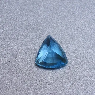 Topaz modrý 2,28 ct, Srí Lanka