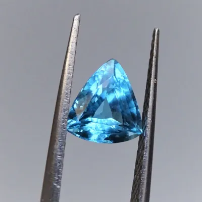 Topaz modrý 2,28 ct, Srí Lanka