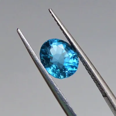 Topaz modrý 2,93 ct, Srí Lanka