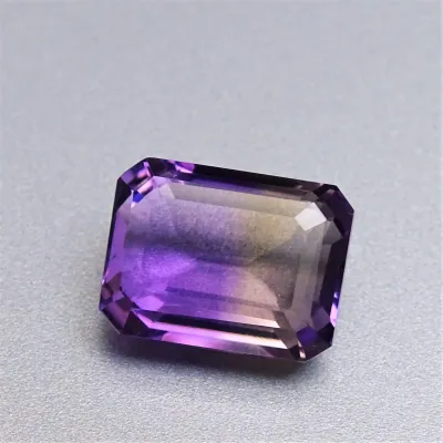 Ametrín broušený 18,67 ct, Bolívie