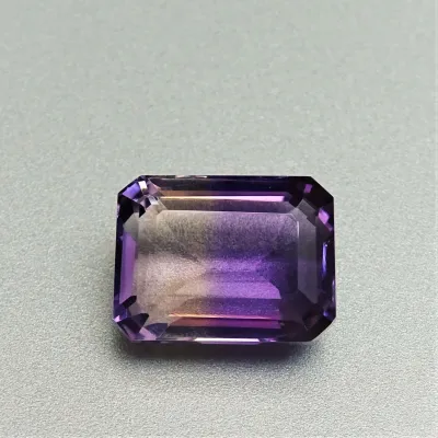 Ametrín broušený 18,67 ct, Bolívie