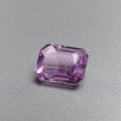 Kunzit broušený top kvalita 5,38 ct, Afganistán