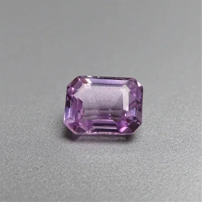 Kunzit broušený top kvalita 5,38 ct, Afganistán