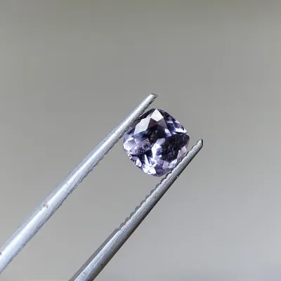 Spinel fialoý 1,26 ct Srí Lanka GIA certifikát (tepelně neupraven)