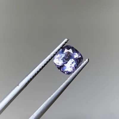 Spinel fialoý 1,26 ct Srí Lanka GIA certifikát (tepelně neupraven)