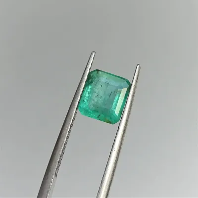 Smaragd přírodní broušený 1,92ct, Kolumbie