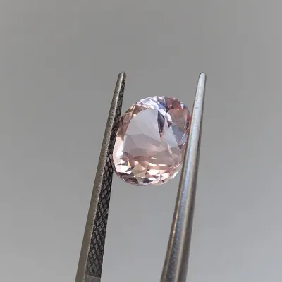 Kunzit broušený top kvalita 5,03ct, Afganistán