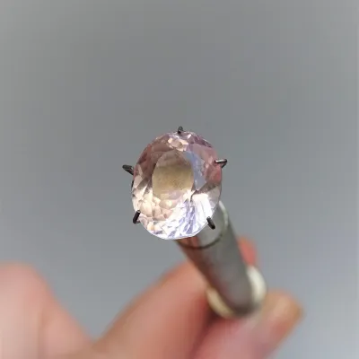 Kunzit broušený top kvalita 5,25ct, Afganistán