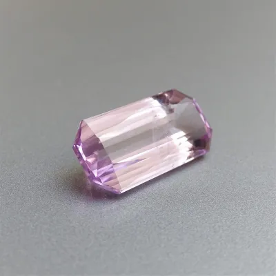 Kunzit broušený top kvalita 16,16ct, Afganistán