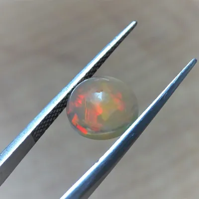 Etiopský opál kabošon 2,5ct, Etiopie