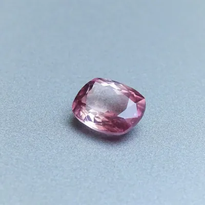 Turmalín přírodní rubelit 3,26ct, Brazil