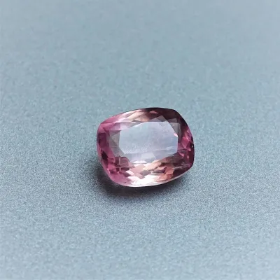 Turmalín přírodní rubelit 3,26ct, Brazil