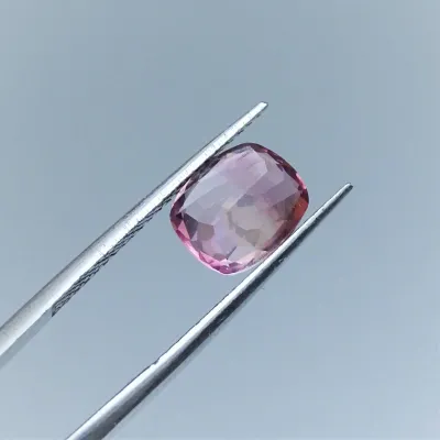 Turmalín přírodní rubelit 3,26ct, Brazil