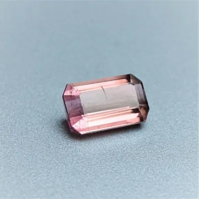 Turmalín přírodní rubelit 3,55ct, Brazil