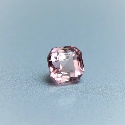 Turmalín přírodní rubelit 2,70ct, Brazil