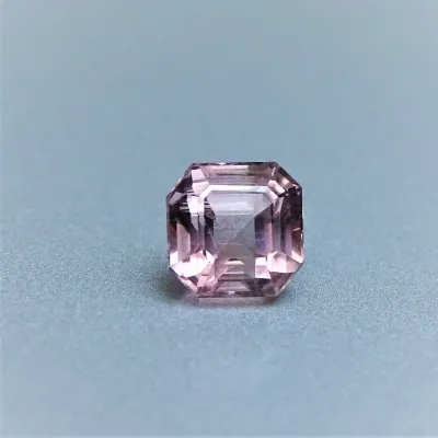 Turmalín přírodní rubelit 2,70ct, Brazil