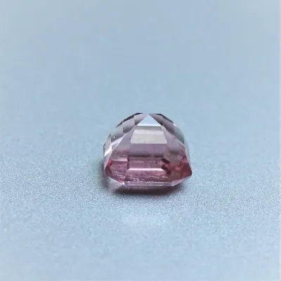 Turmalín přírodní rubelit 2,70ct, Brazil