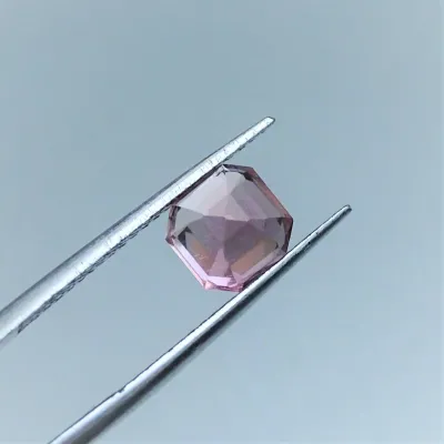 Turmalín přírodní rubelit 2,70ct, Brazil