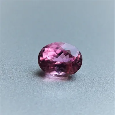 Turmalín přírodní rubelit 3,16ct, Brazilie