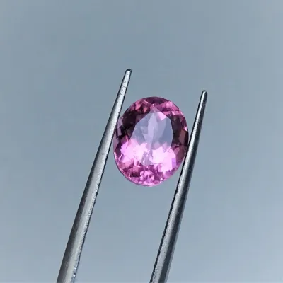 Turmalín přírodní rubelit 3,16ct, Brazilie