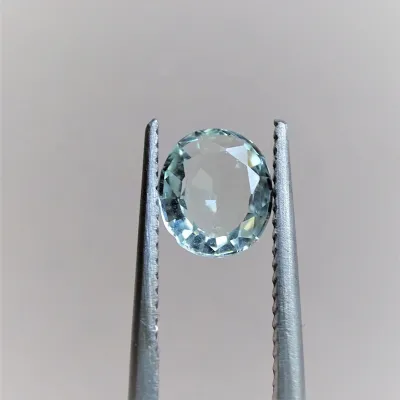 Akvamarín přírodní broušený 0,88ct, Srí Lanka