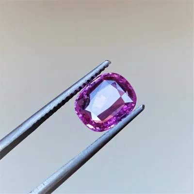 PARADSCHA safír - 2,57 ct Srí Lanka GIA certifikát (tepelně neupraven) PARADSCHA safír - 2,57 ct Srí Lanka GIA certifikát (tepelně neupraven)
