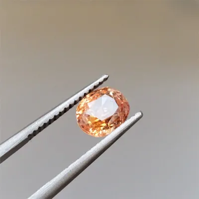 PADPARADSCHA Safír  - 1,65 ct Srí Lanka GIA certifikát