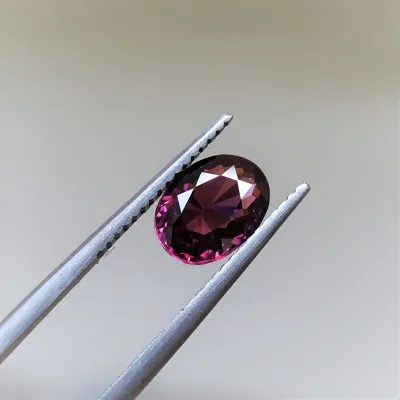 Granát - RHODOLIT - 1,69 ct