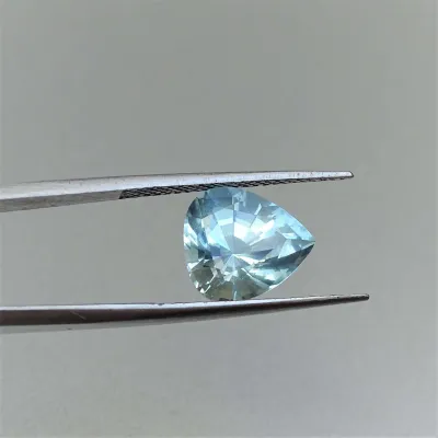 Akvamarín přírodní broušený 5,58ct, certifikát, Brazílie