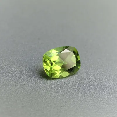 Olivín - Peridot broušený 1,48ct, Pakistán