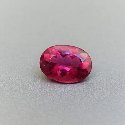 Turmalín přírodní rubelit 2,16ct, Brazil